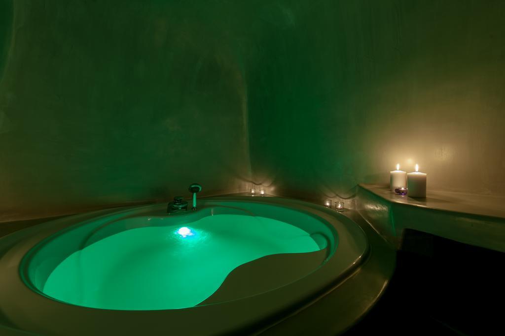 Evmenia Luxury Cave Villa Oia  Ruang foto